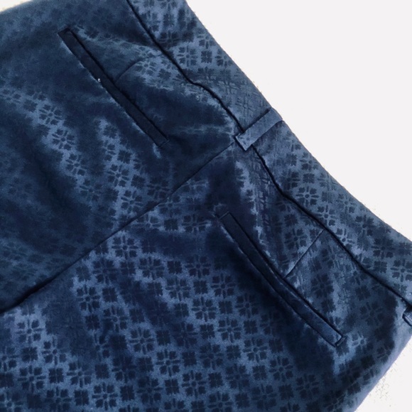 OLD NAVY PIXIE MID-RISE ANKLE CROPPED DRESS PANTS - Picture 4 of 6